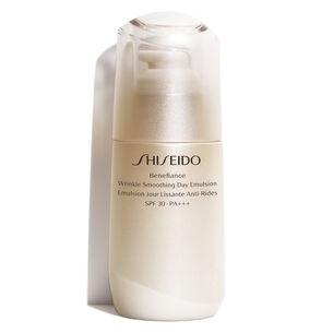 激彈密日間乳SPF30+++, 